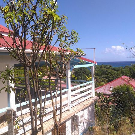 Maison Chaleureuse Avec Vue Sur Mer Terre-De-Haut Quarto foto